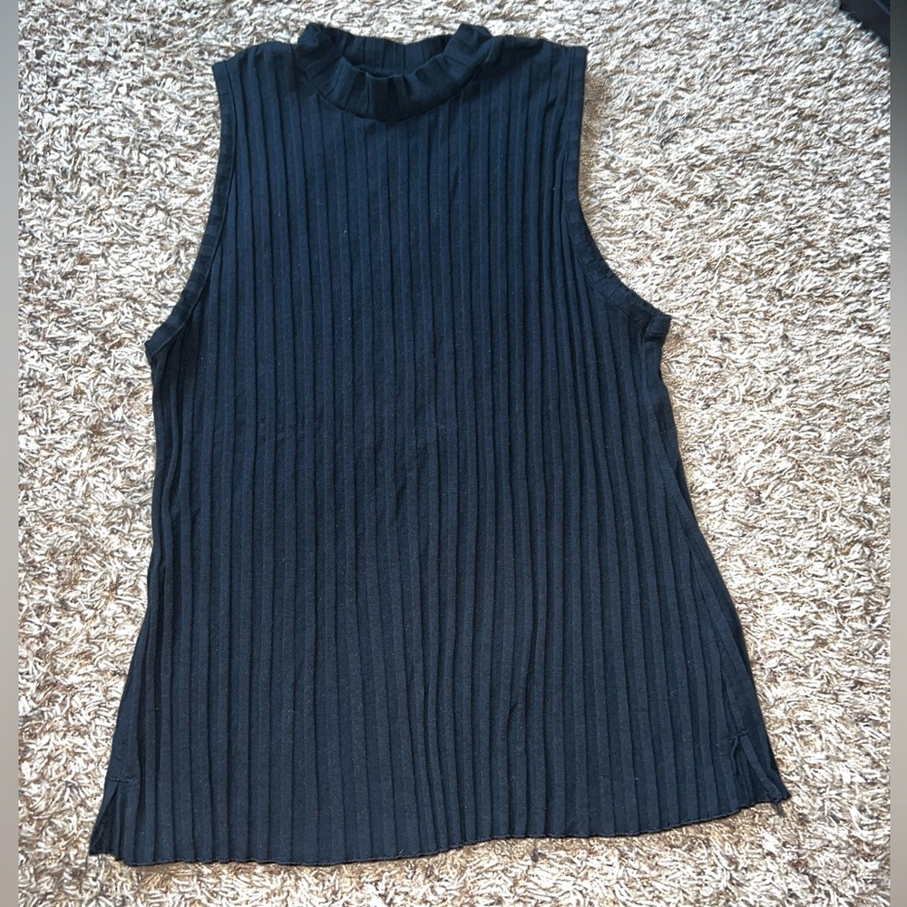 turtle neck, detailed tank top